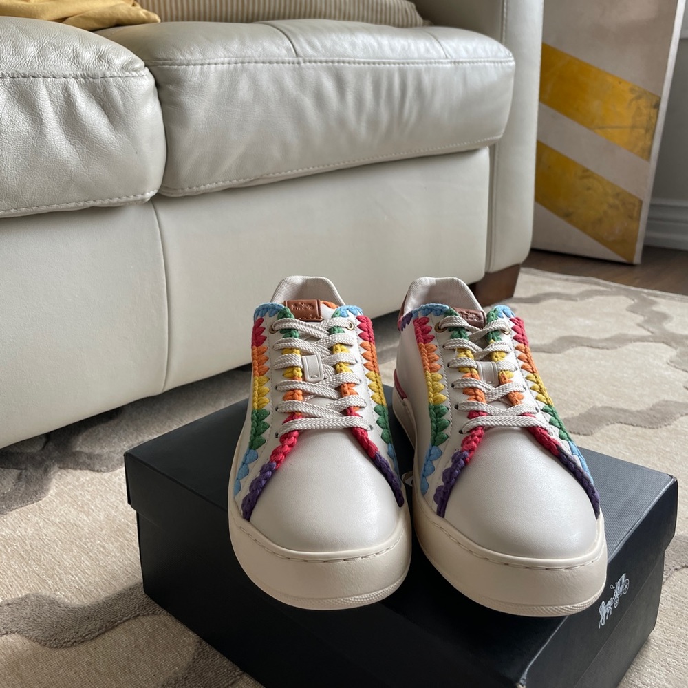 【Brand New】with box Coach sneaker Size 41